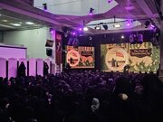 اینجا دختران نوجوان با زبان انگلیسی پای روضه‌ می‌نشینند