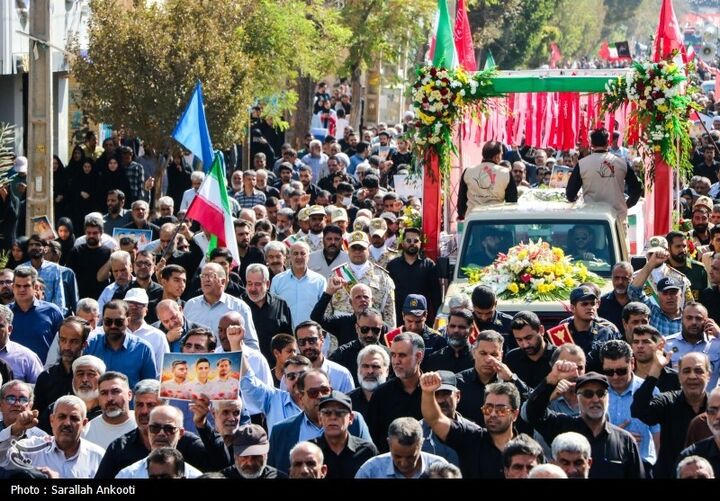 تشییع شهدای وطن
