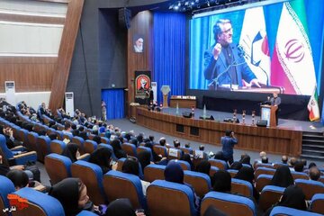 دهمین کنگره ملی شعر ایثار با معرفی برگزیدگان به کار خود پایان داد