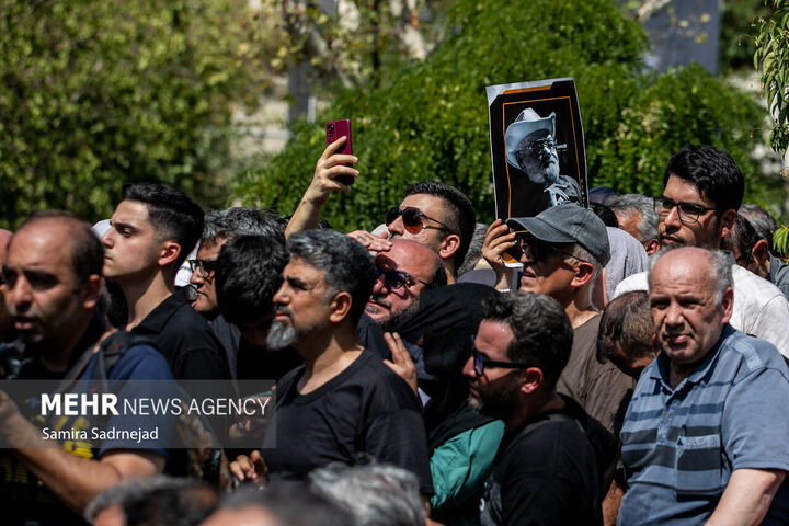 تشییع اکبر عبدی