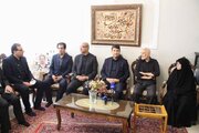 دیدار وزیر ارتباطات، استاندار و مدیرکل بنیاد شهید کرمانشاه با خانواده شهید بدرخانی