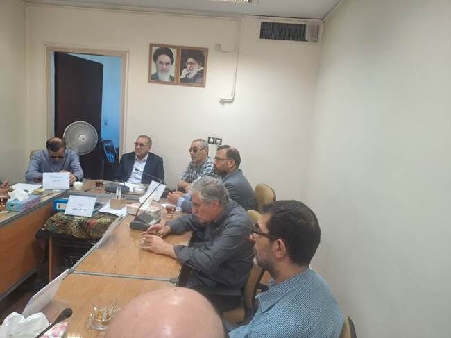 دیدار معاون حقوقی بنیاد شهید با جانبازان موسسه خانه نور بصیر
