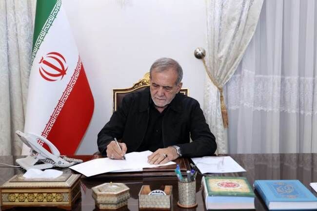 پیام تسلیت دکتر پزشکیان در پی درگذشت مادر شهیدان «آدمی»