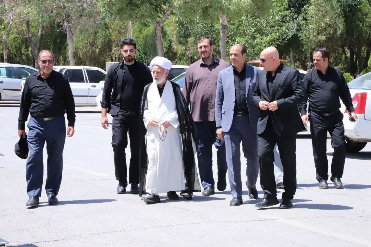 تشییع پیکر مرحومه حاجیه خانم «فاطمه حاج محمد ولی» مادر شهیدان «حبیب‌الله و محمد صفری»