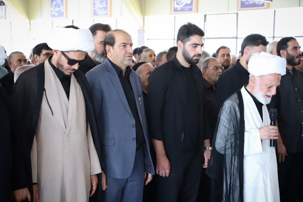تشییع پیکر مرحومه حاجیه خانم «فاطمه حاج محمد ولی» مادر شهیدان «حبیب‌الله و محمد صفری»