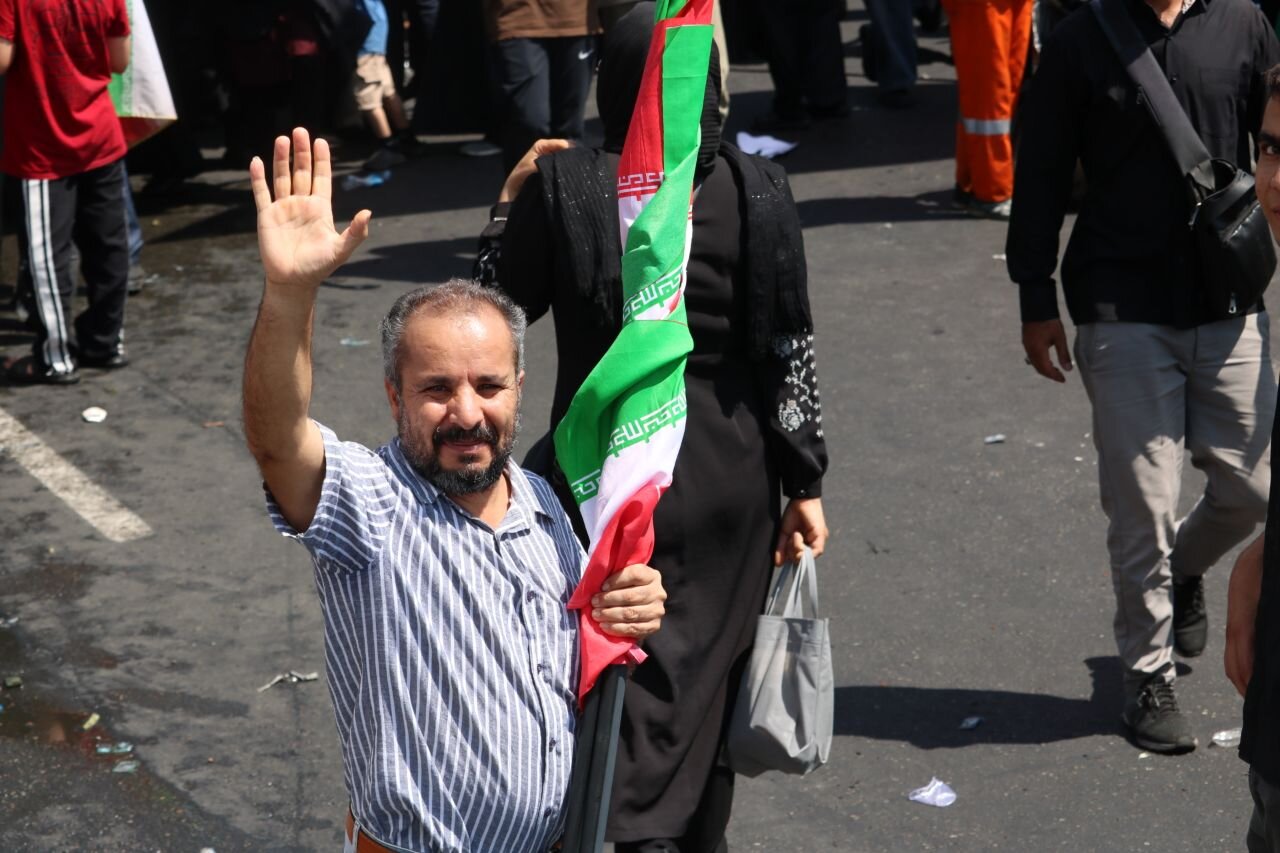 هر ستونی وامدار یک شهید جانفداست