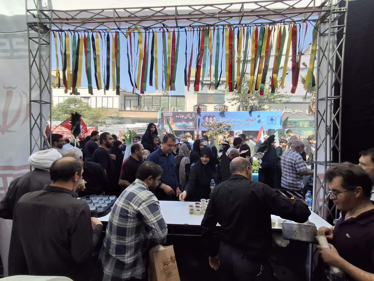 میزبانی موکب سلام شهید از جاماندگان اربعین حسینی