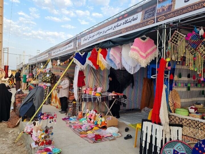 پیشتازی هنرمندان صنایع دستی ایلام در اقتصاد اربعین