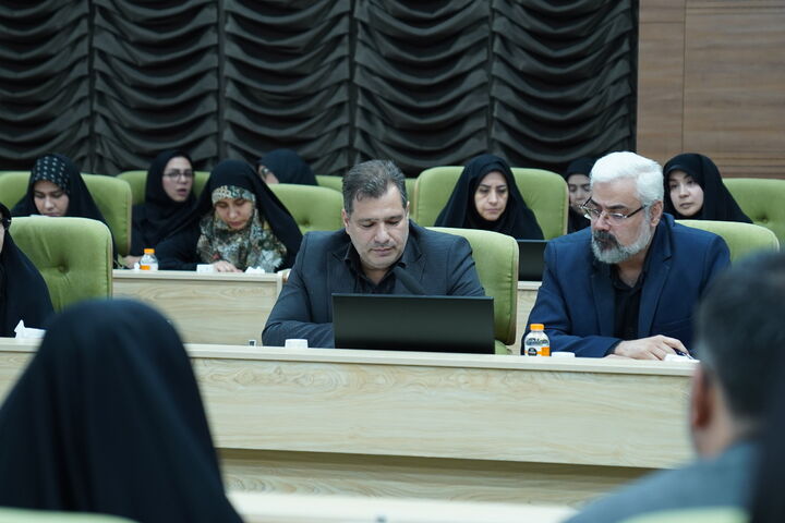 نشست خبری
