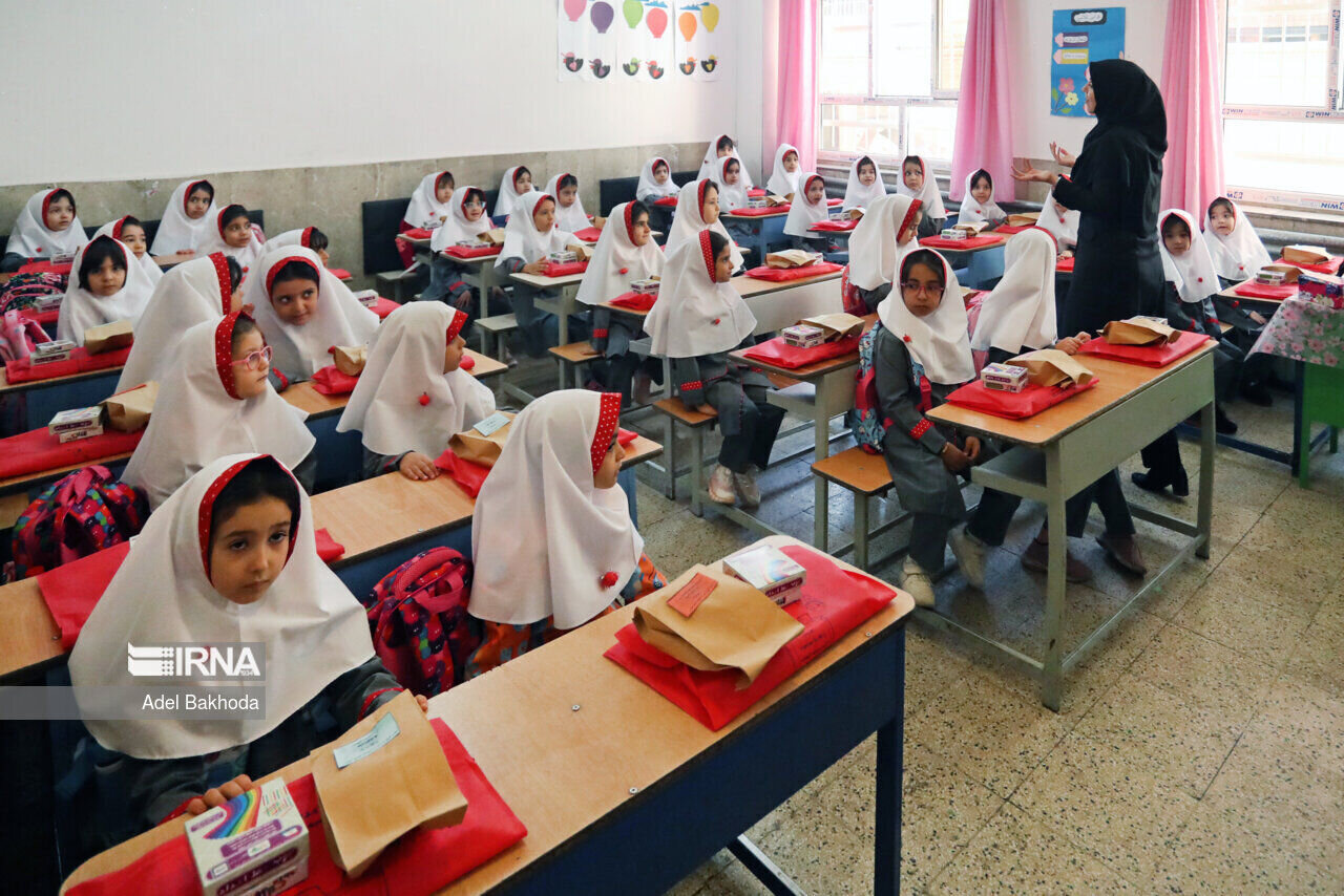 آموزش در سال تحصیلی جدید حضوری است