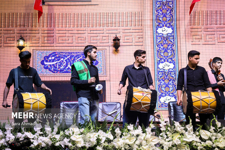 اربعین رهبر