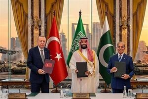 پایکوبی صهیونیست‌ها برای توافق مکه ادامه دارد