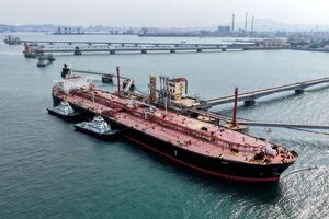 سی‌ان‌ان: تنگه هرمز بسته است