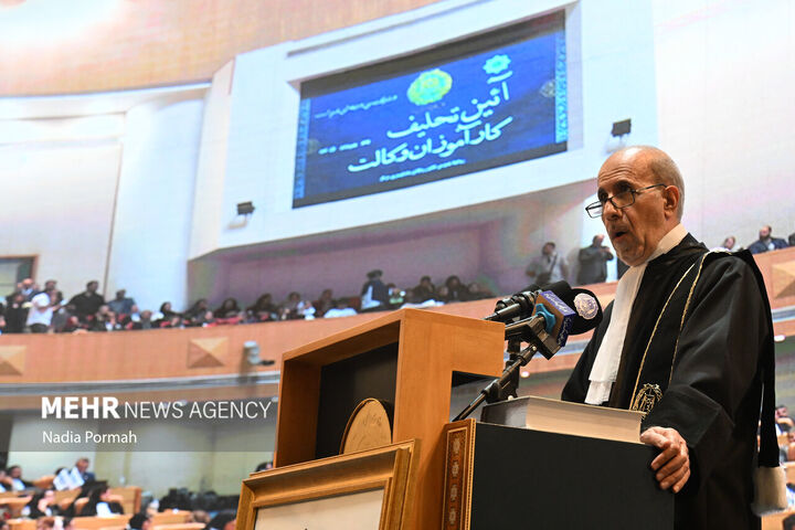 تحلیف وکلا