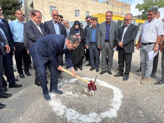 آیین کلنگ‌زنی فاز دوم مجتمع فرهنگی، ورزشی و توانبخشی ایثار استان ایلام با مساحت ۱۶۳۵ متر مربع