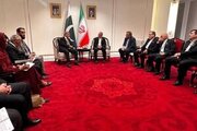شهباز شریف و پزشکیان  دیدار کردند