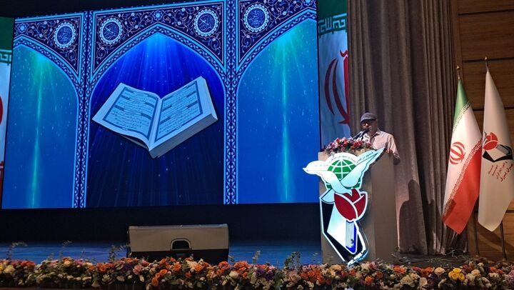بخش دوم آیین تجلیل از خانواده‌های شهدای «جنگ رمضان» برگزار شد