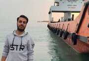 تصویر شهید حمله تروریستی آمریکا به جزیره لارک