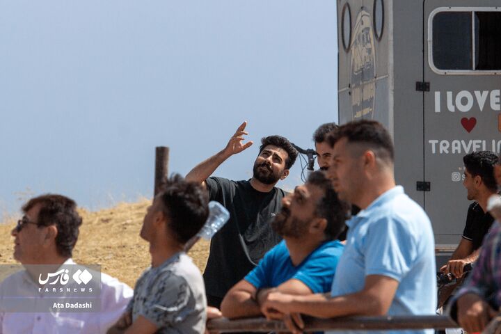پاراگلایدر