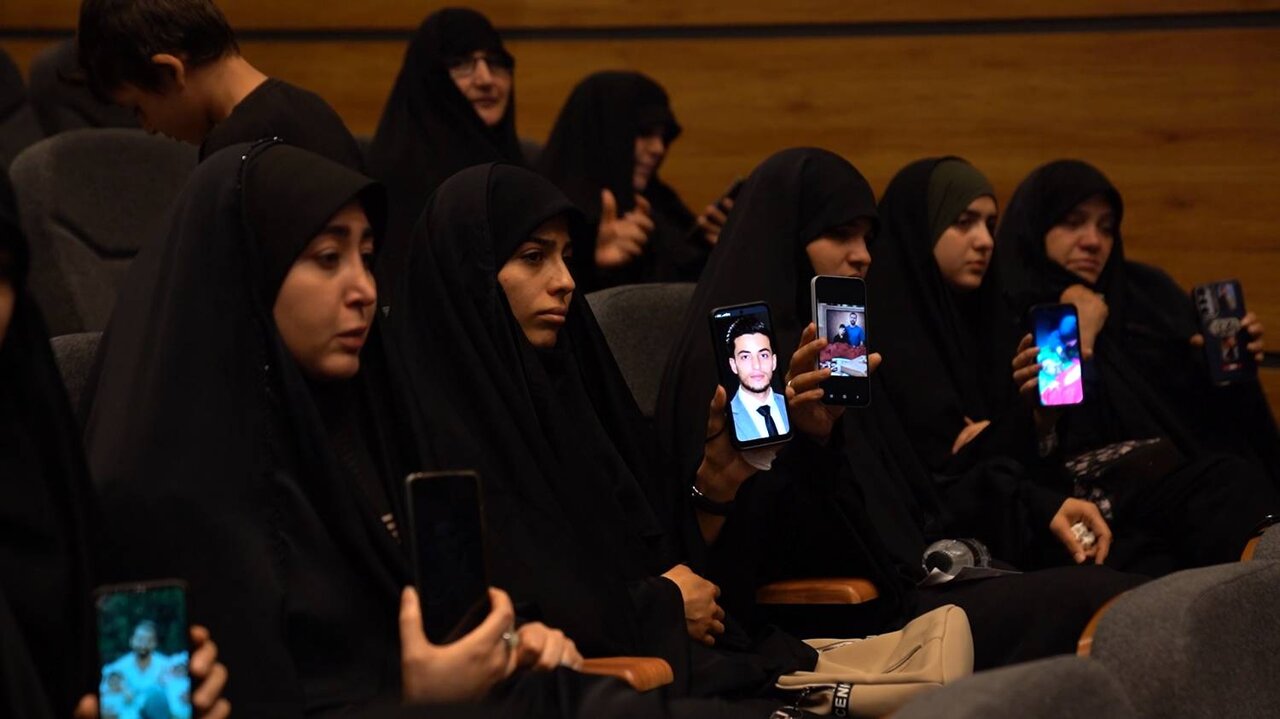 آیین تجلیل ۱و۲