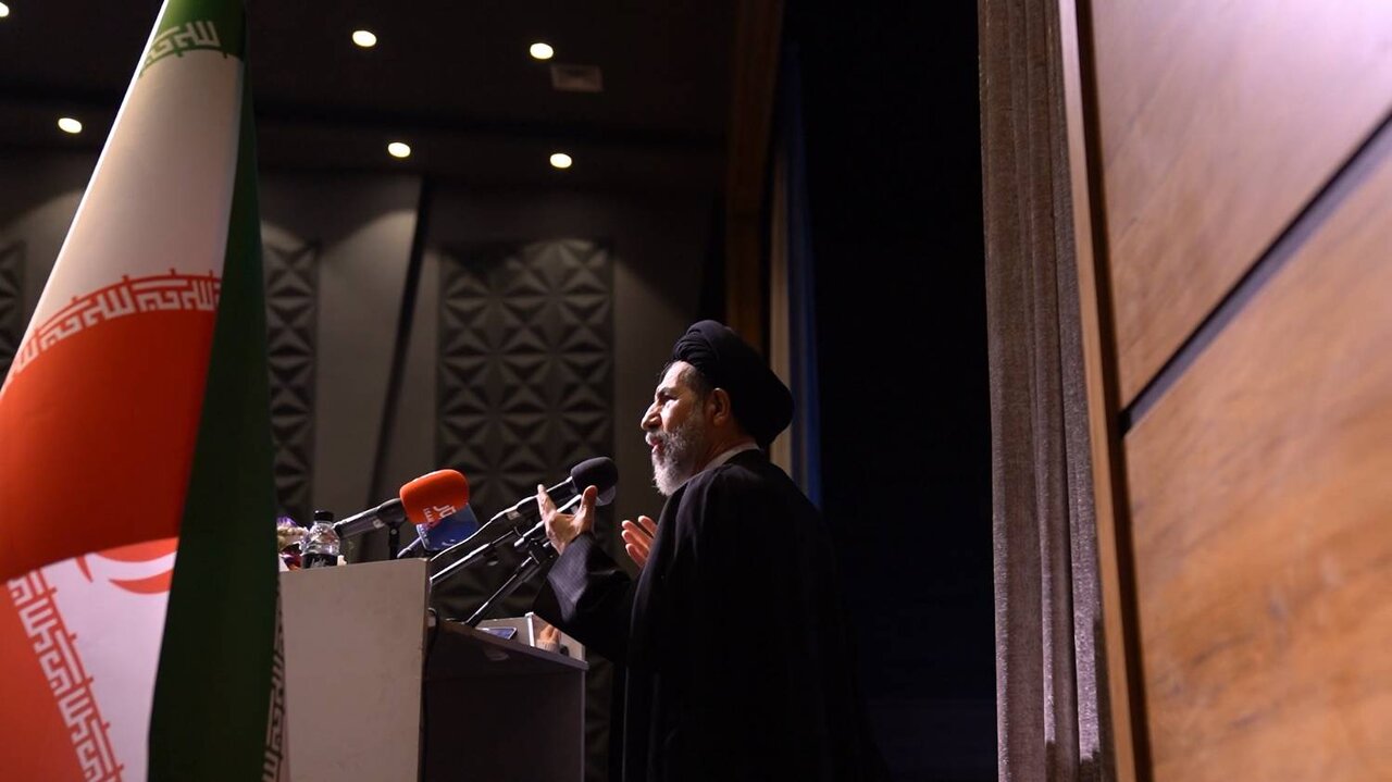 آیین تجلیل ۱و۲