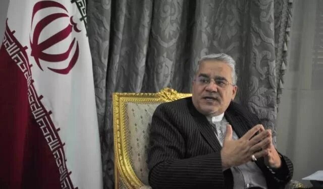 تاکید دیپلمات ایرانی بر شروط تهران قبل از بازگشایی تنگه هرمز یا هرگونه مذاکره با واشنگتن