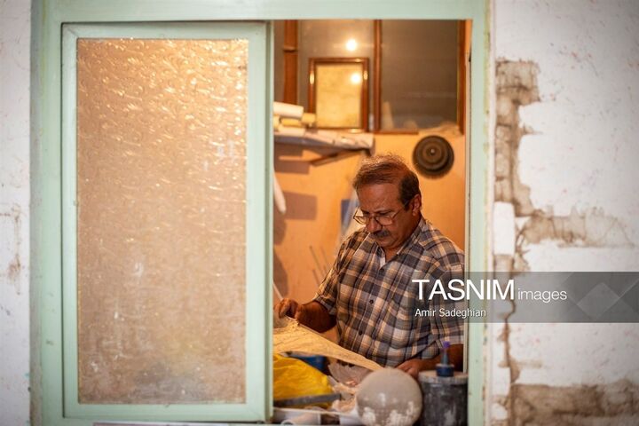 کاشی هفت رنگ