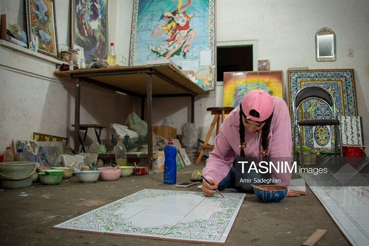کاشی هفت رنگ
