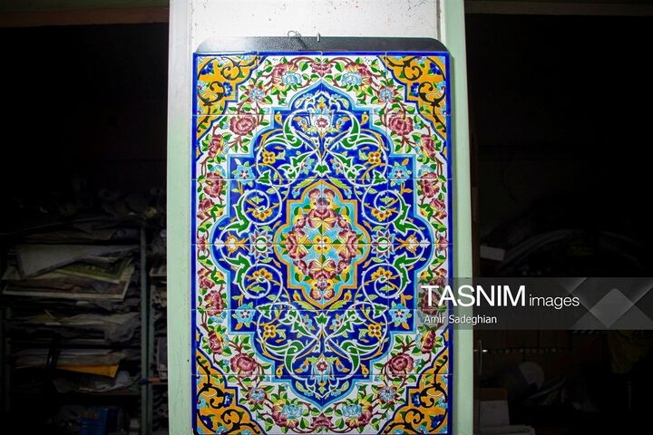 کاشی هفت رنگ