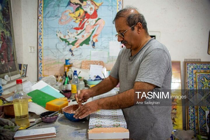 کاشی هفت رنگ