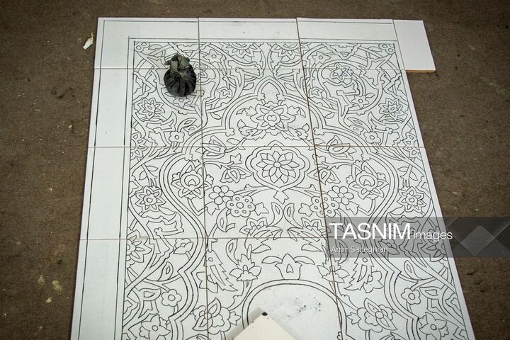 کاشی هفت رنگ