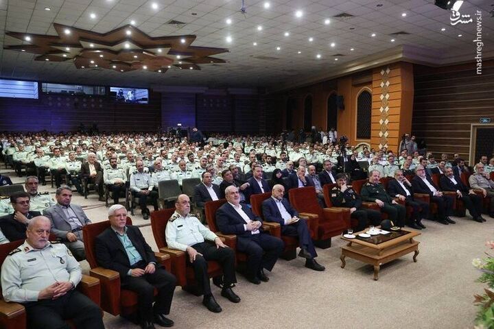عکس/ حضور پزشکیان در آیین افتتاح نخستین دبیرستان شبانه‌روزی هوشمند پلیس