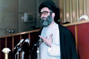 عزیزان هفده شهریور آفرین...