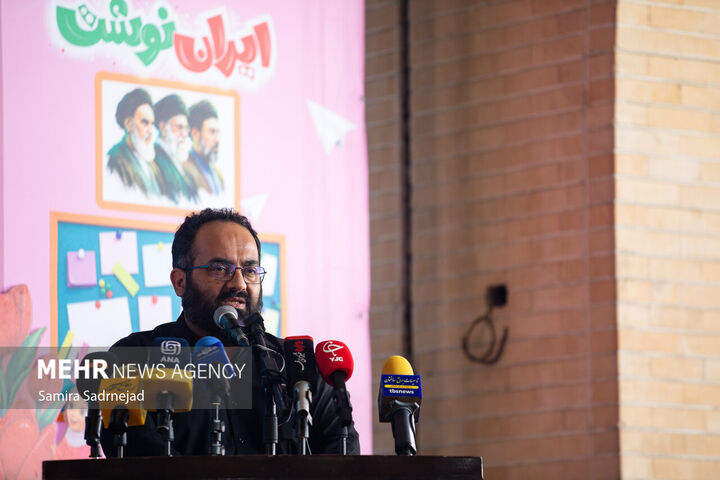 نمایشگاه نوشت افزار