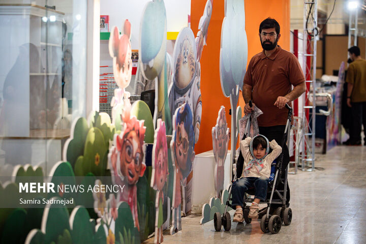 نمایشگاه نوشت افزار