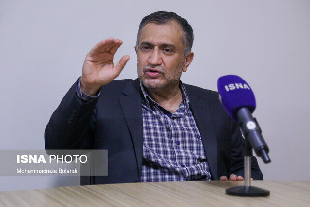 پیش‌فرض تربیت دانشجویان شریف برای خارج از کشور «غلط» است