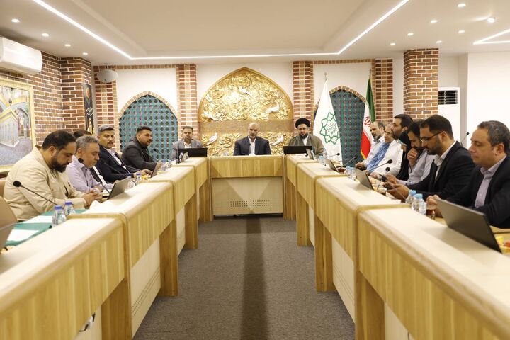 دیدار رئیس ستاد اربعین حسین شهردار تهران با جمعی از مسئولین و خادمان عتبه حسینی