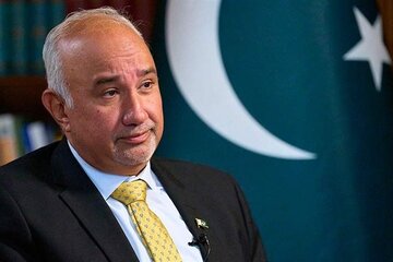 سفیر پاکستان: ایران محور مذاکرات آتی شهباز شریف و پوتین خواهد بود