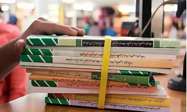 دانش‌آموزان پایه‌های ورودی برای ثبت سفارش کتاب درسی عجله کنند