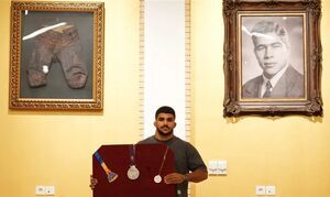 اهدای ۳ مدال فرخی به موزه افتخارات کشتی ایران