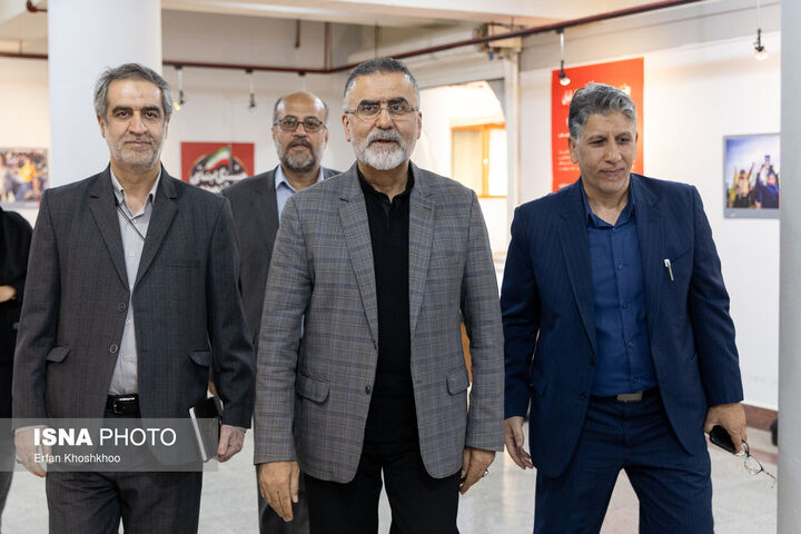 نمایشگاه عکس