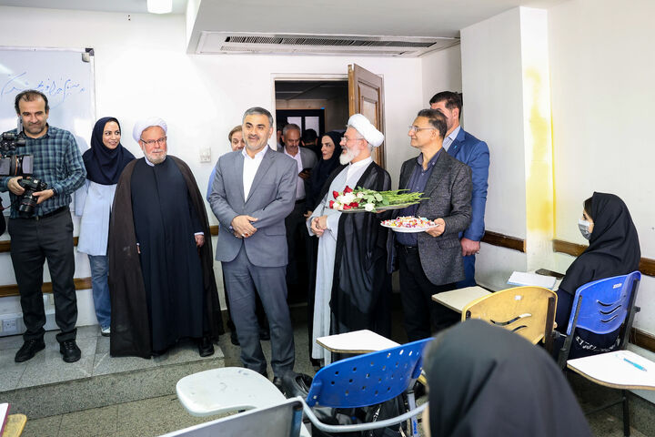 دانشگاه0
