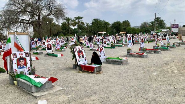 طرح مزار شهدای میناب به هنرمندان سپرده شد