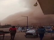 طوفان شن در الجزایر روز را به شب تبدیل کرد