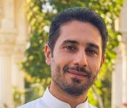 مادر شهید رضا کریمی: پسرم هنگام نماز صبح به شهادت رسید/ نمی‌خواهم خون شهدا پایمال شود