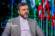 غریب‌آبادی: جهان فریب روایت‌سازی نتانیاهو را نمی‌خورد