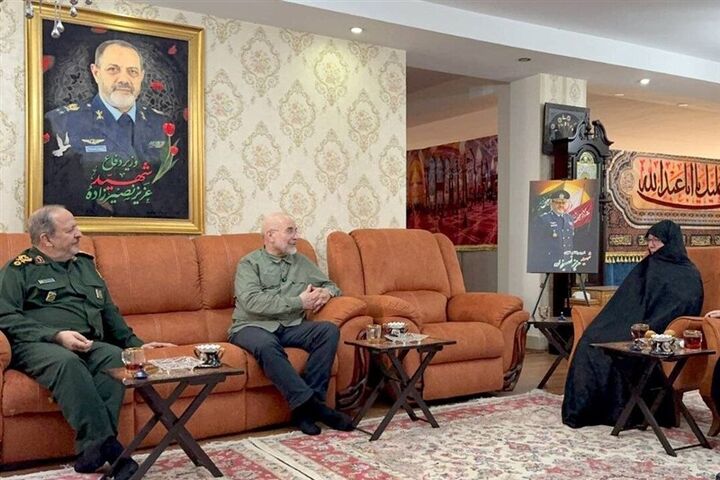 تجلیل قالیباف از مقام شامخ شهیدان نصیرزاده و خادمی