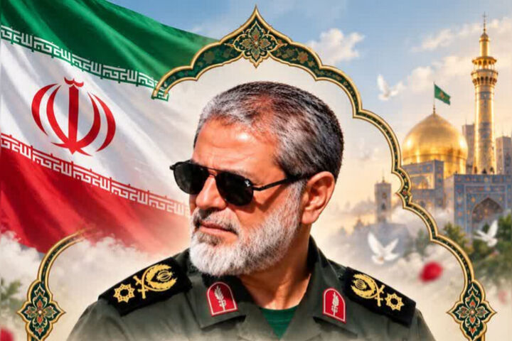 فیلم/پیکر سردار جانباز شهید «حسین ظریفی» بر دوش مردم مشهد تشییع شد