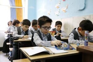 کاظمی: قرار نیست مدارس مجازی شود