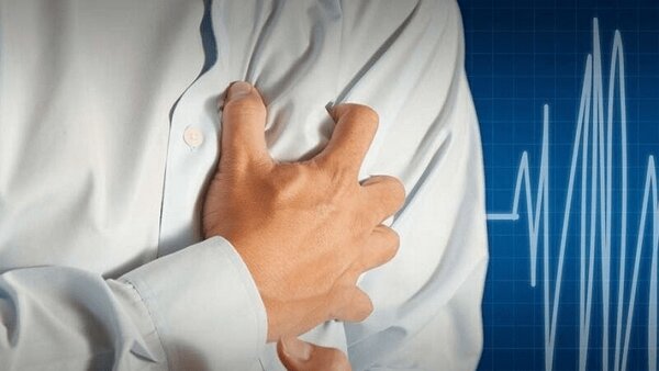 اگر دچار حمله قلبی شدیم چه کنیم؟